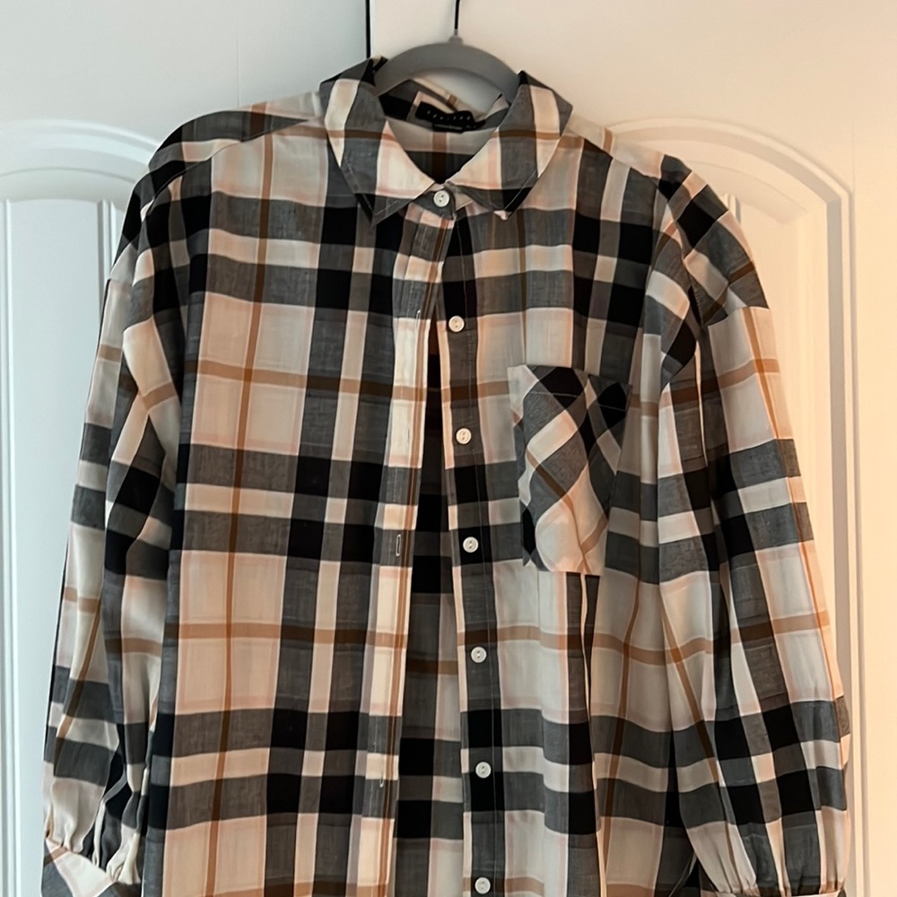 Ladies Sanctuary blouse